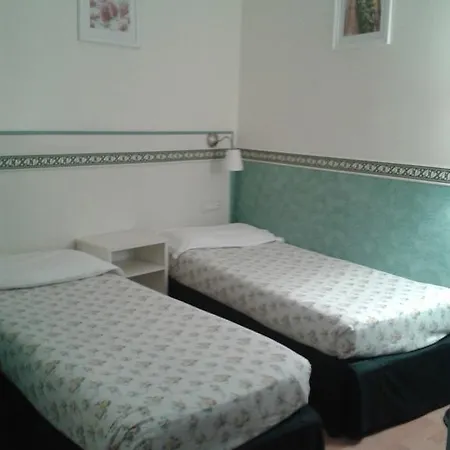 Best Comfort Suites Panzió *