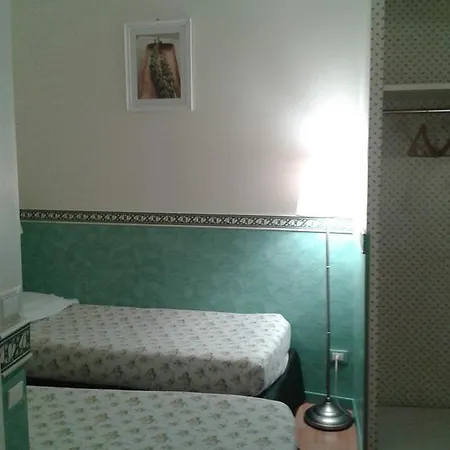 Best Comfort Suites Nocleg ze śniadaniem