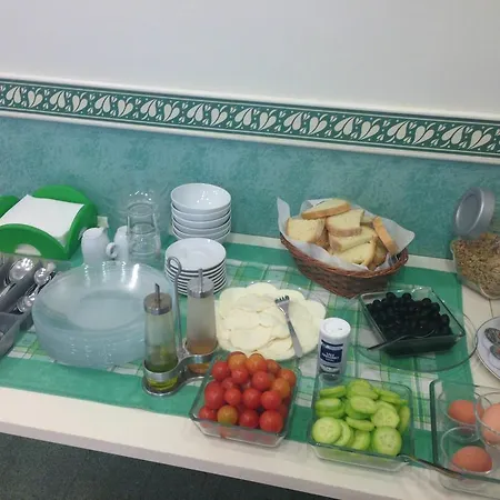 Best Comfort Suites Nocleg ze śniadaniem